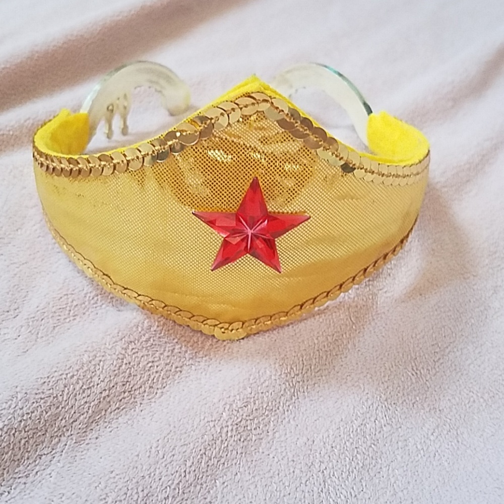 *LAST CHANCE!🌟Wonder Women Headband🌟